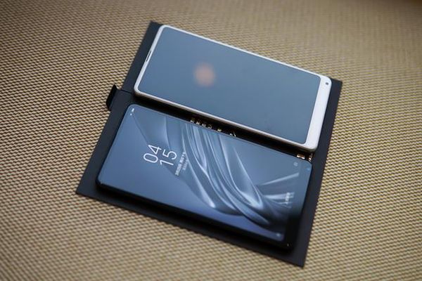 小米MIX2S顶配版如今3599元:同规格旗舰它最